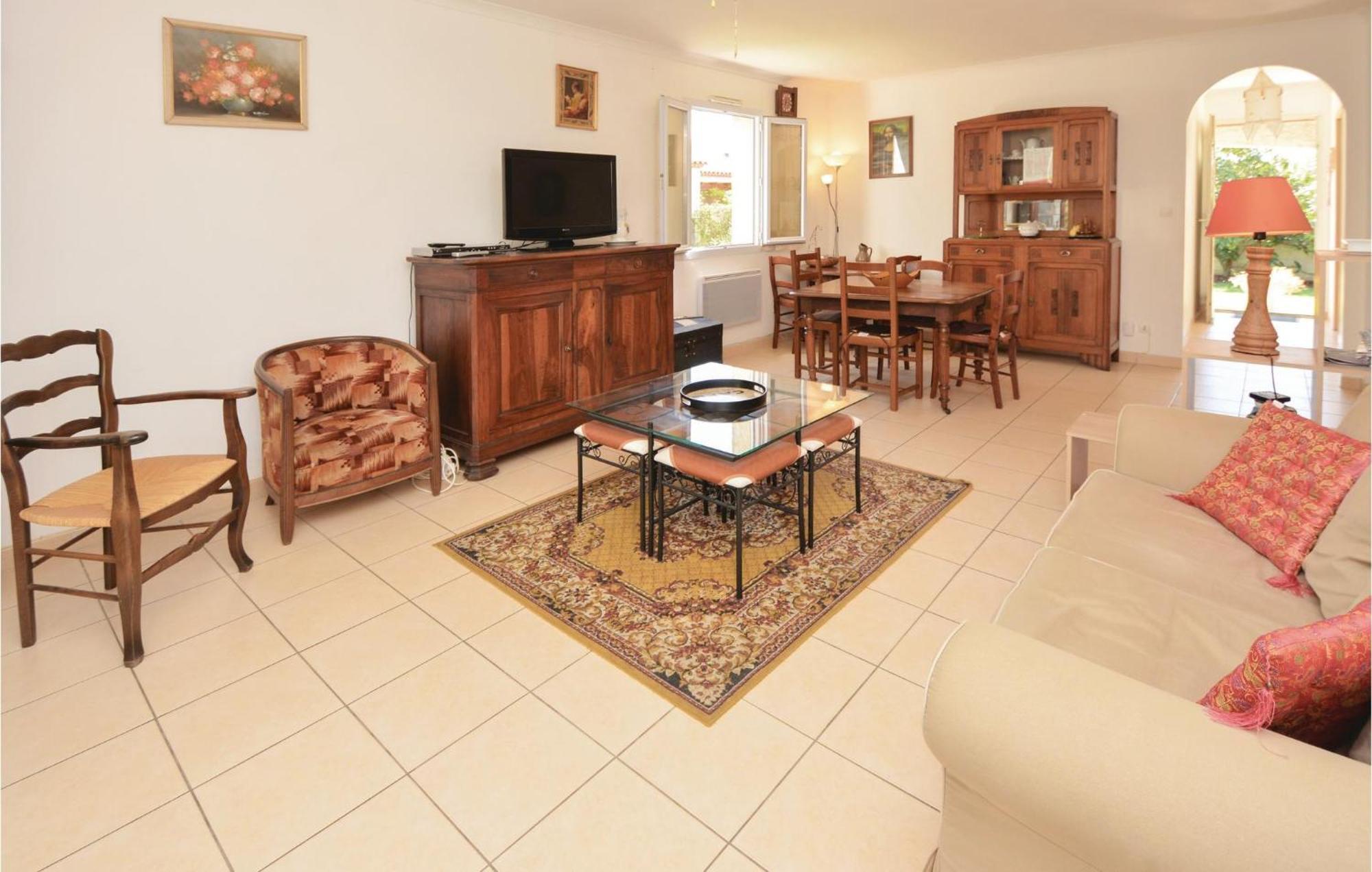 3 Bedroom Beautiful Home In Pignan Eksteriør billede