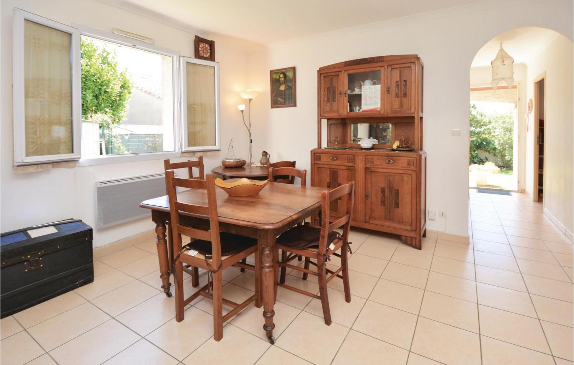 3 Bedroom Beautiful Home In Pignan Eksteriør billede